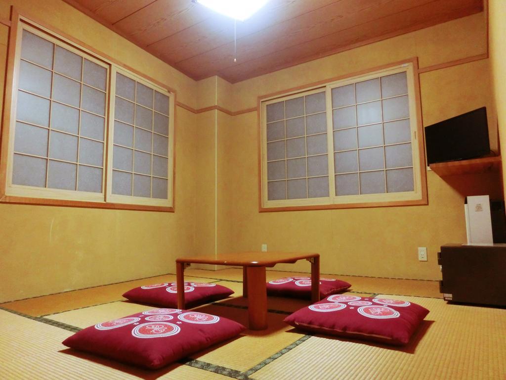 Oyado Uemasa Hotel Nozava Onszen Szoba fotó
